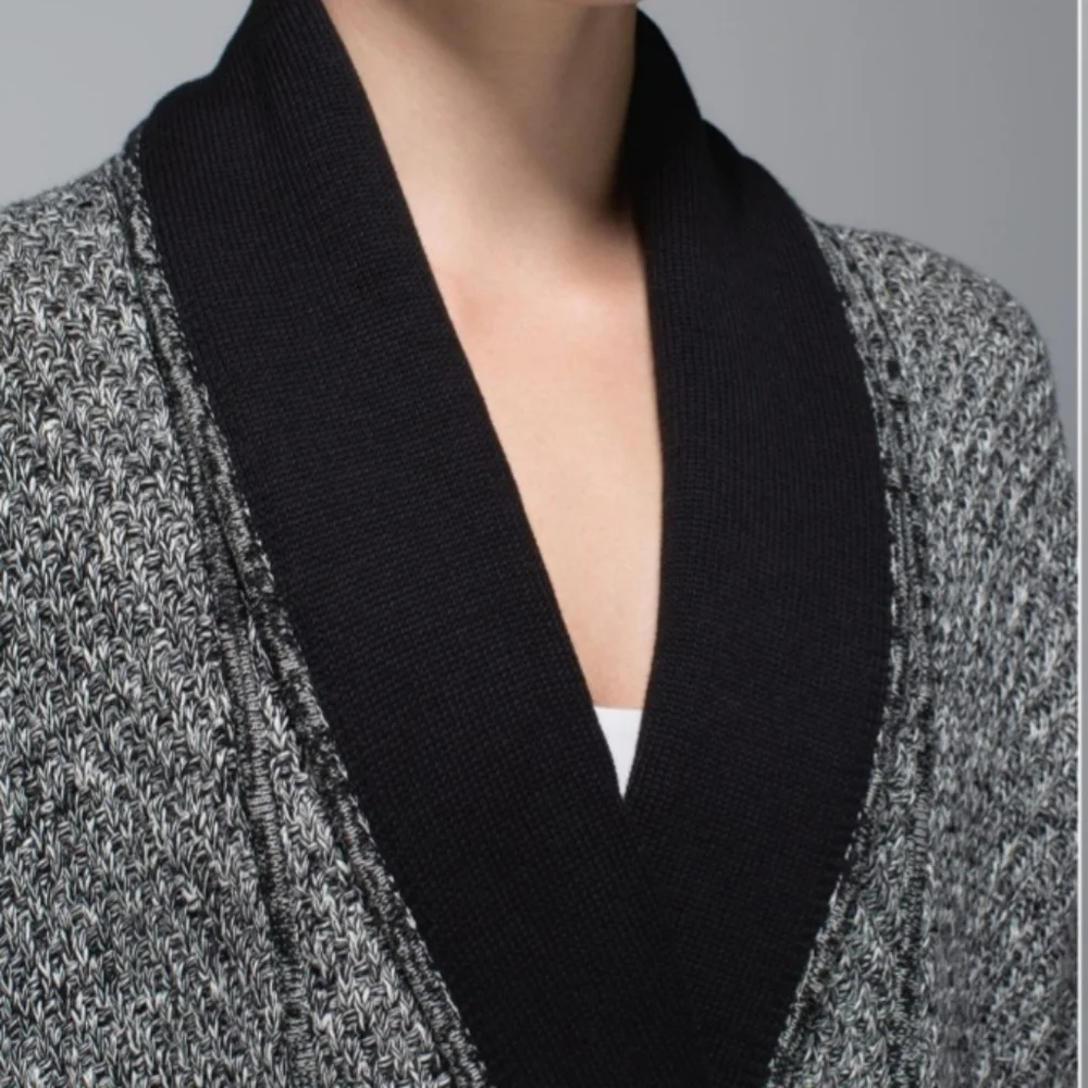 LULULEMON Post Practice Cardigan Ghost Black Knit